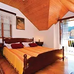 Three-Bedroom Apartment With A Fireplace In Stari Grad * Stari Grad (Hvar)