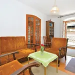 Apartment Three-Bedroom Apartment With A Fireplace In Stari Grad *